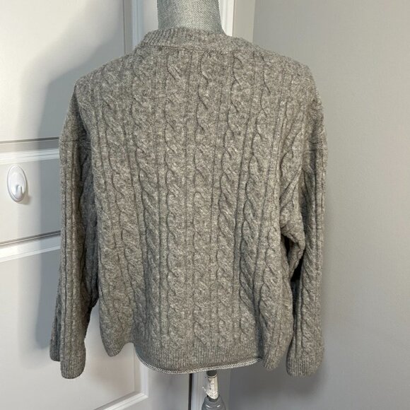 H&M Women's Gray Wool Blend Sweater Size S EUC - Picture 2 of 3